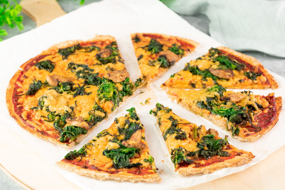 Low Carb Chiasamen-Pizza – Veganer Pizzateig ohne Gluten