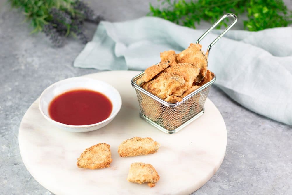 Auberginen-Nuggets mit Panade aus Parmesan