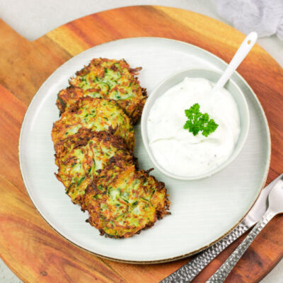 Die Zucchini-Puffer sind gesund, Low Carb und glutenfrei.