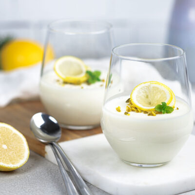 Low Carb Zitronen-Buttermilch-Dessert