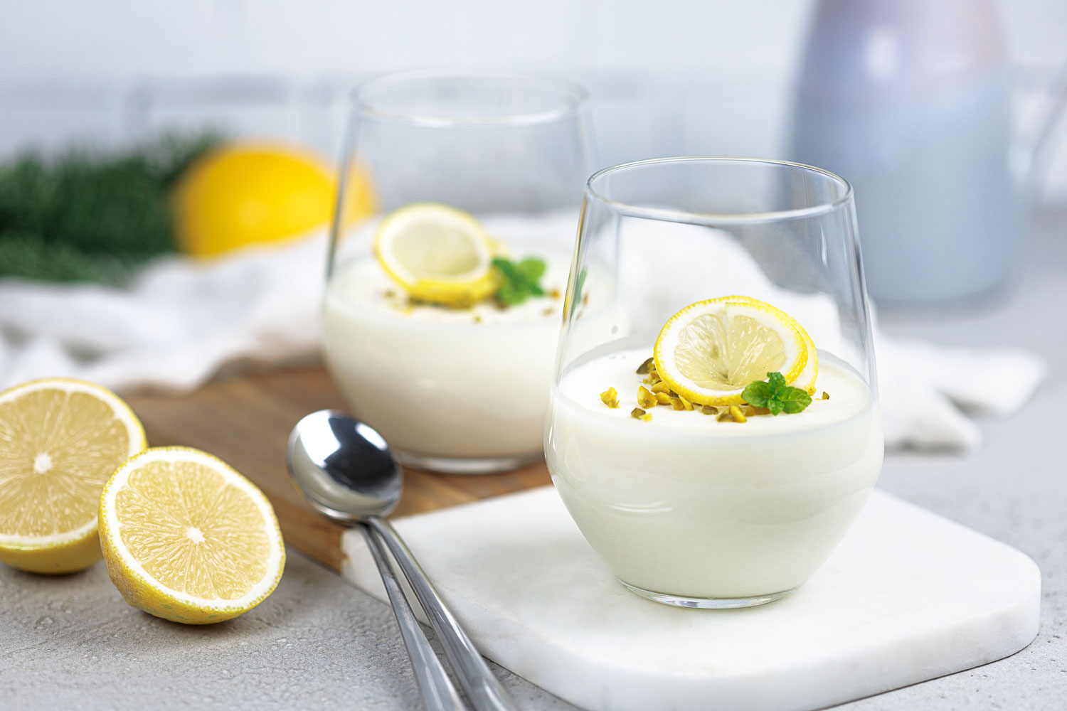 Zitronen-Buttermilch-Dessert | Super frisch &amp; Low Carb!