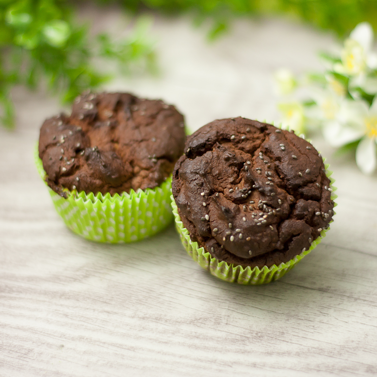 12 leckere Low Carb Chia-Schoko-Muffins