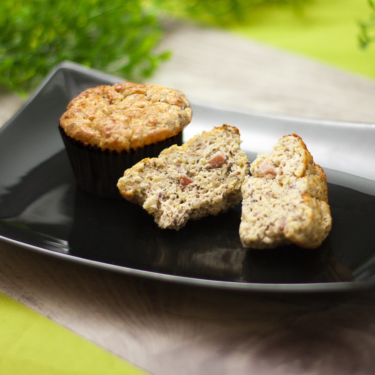 Die Brokkoli-Schinken-Käse-Muffins sind lecker und Low Carb. Das Rezept ist gesund und ohne Gluten.