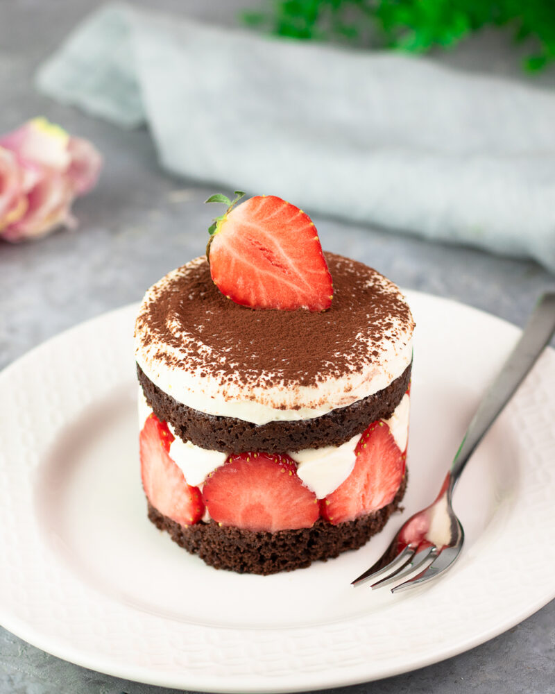 Low Carb Schoko-Erdbeer-Tiramisu - Lecker und perfekt für den Frühling!