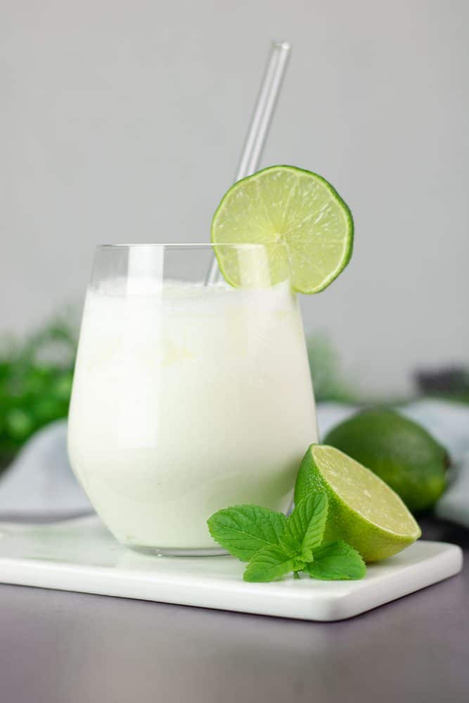 Low Carb Limetten-Lassi