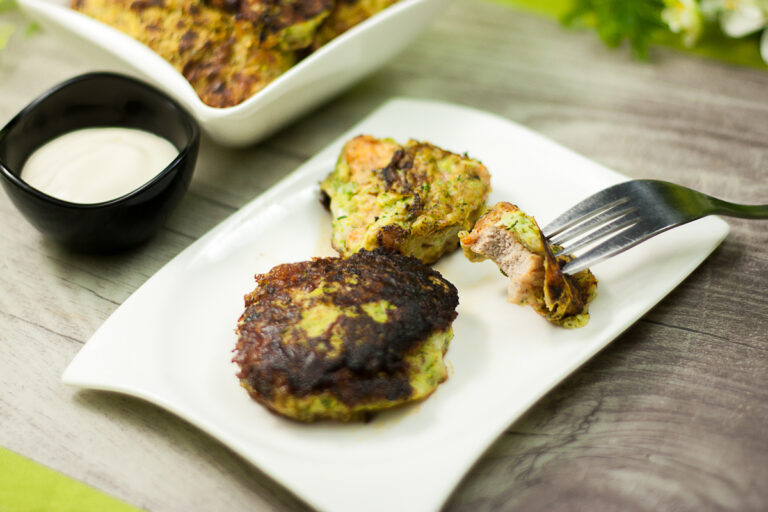 Minischnitzel im Zucchinimantel