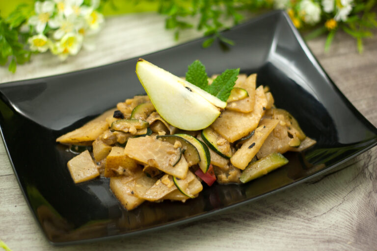 Low Carb Kohlrabi-Zucchini-Pfanne