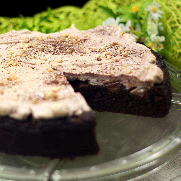 Schoko-Birnen-Kuchen mit leckerer Baiserhaube | Low Carb und glutenfrei