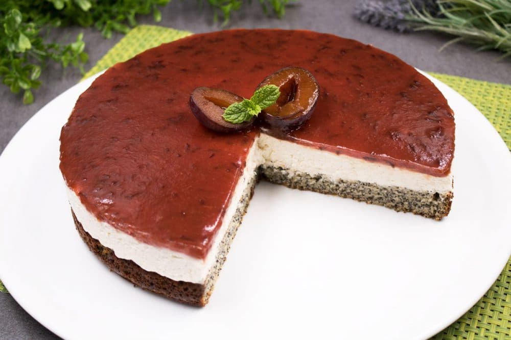 Low Carb Zwetschgen-Käsesahne-Torte mit Mohn