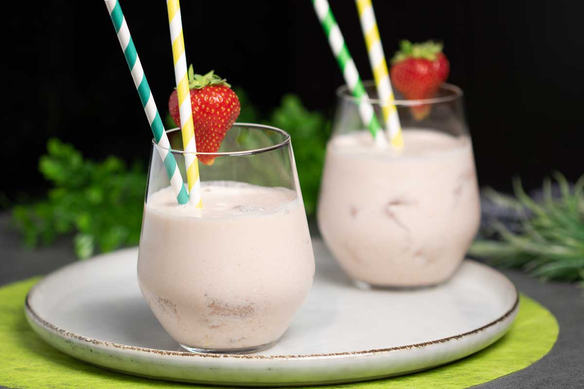 Low Carb Erdbeer-Colada – Ein Cocktail mit wenig Kohlenhydraten