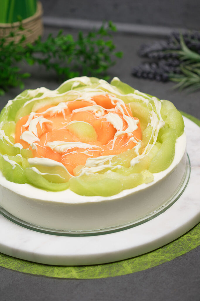 Der Joghurt-Melonen-Kuchen ist ein super No-Bake-Cake. Dieser Kuchen ist Low Carb und glutenfrei.