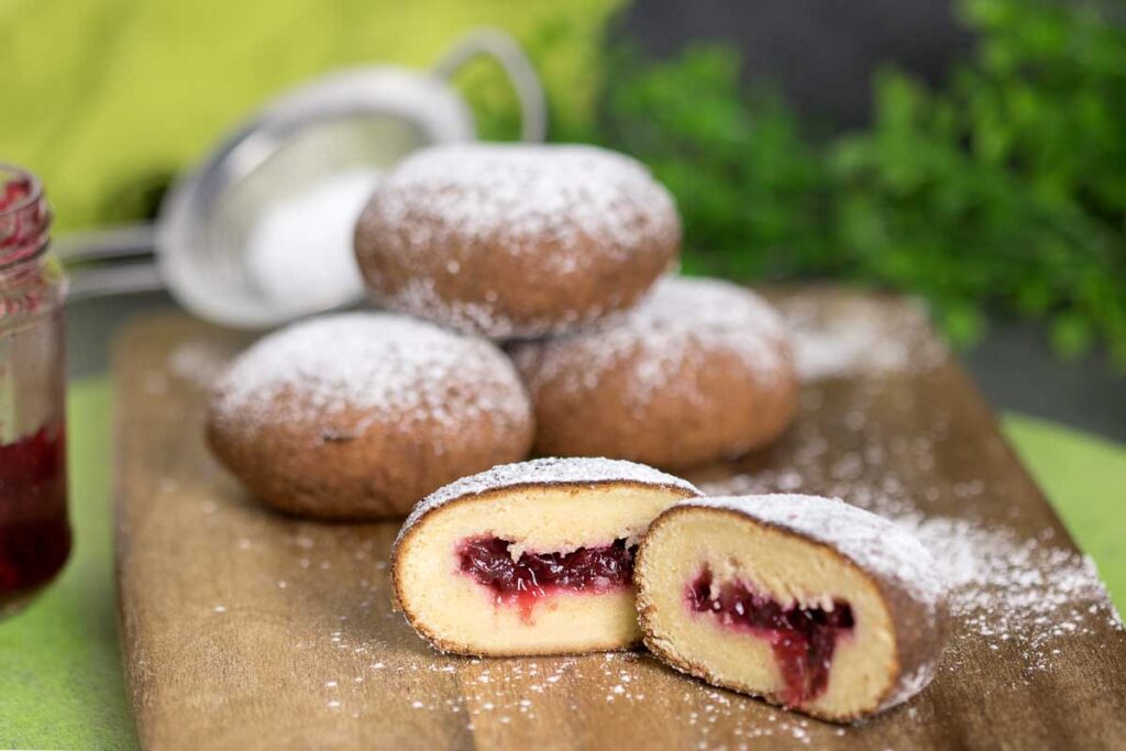 Die Mini-Krapfen sind lecker Low Carb und glutenfrei!