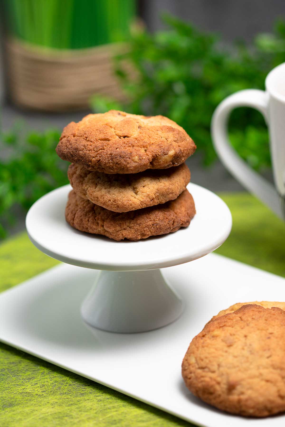 Die Walnuss-Cookies sind lecker und Low Carb, das Rezept ist ohne Zucker, ohne Mehl und super einfach zu backen.