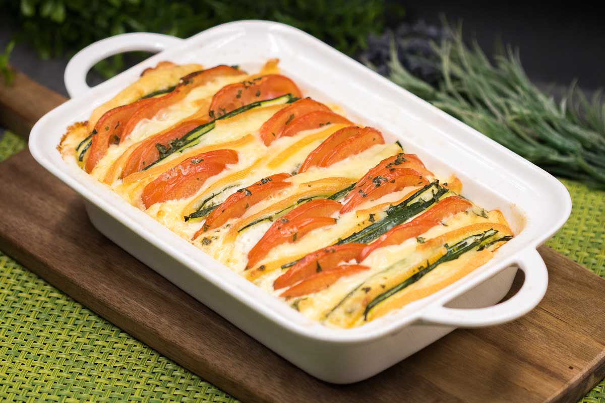 Low Carb Zucchini-Tomaten-Auflauf mit Raclettekäse