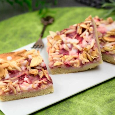 Der Erdbeer-Mandelkuchen ist ein leckerer Low Carb Kuchen für den Frühling!