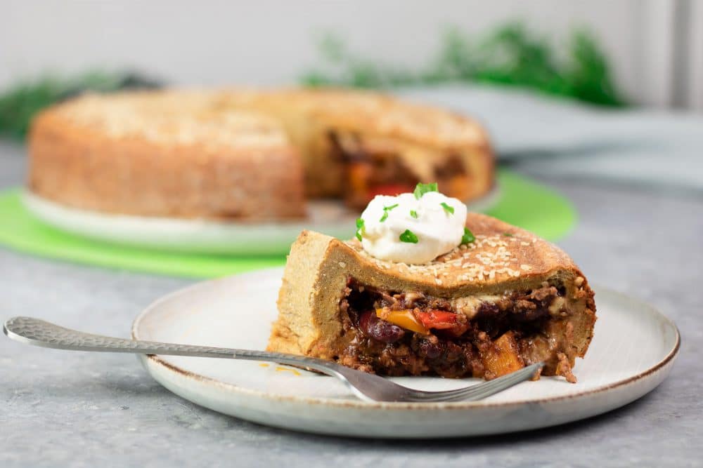 Chili-Cheese-Meat-Pie