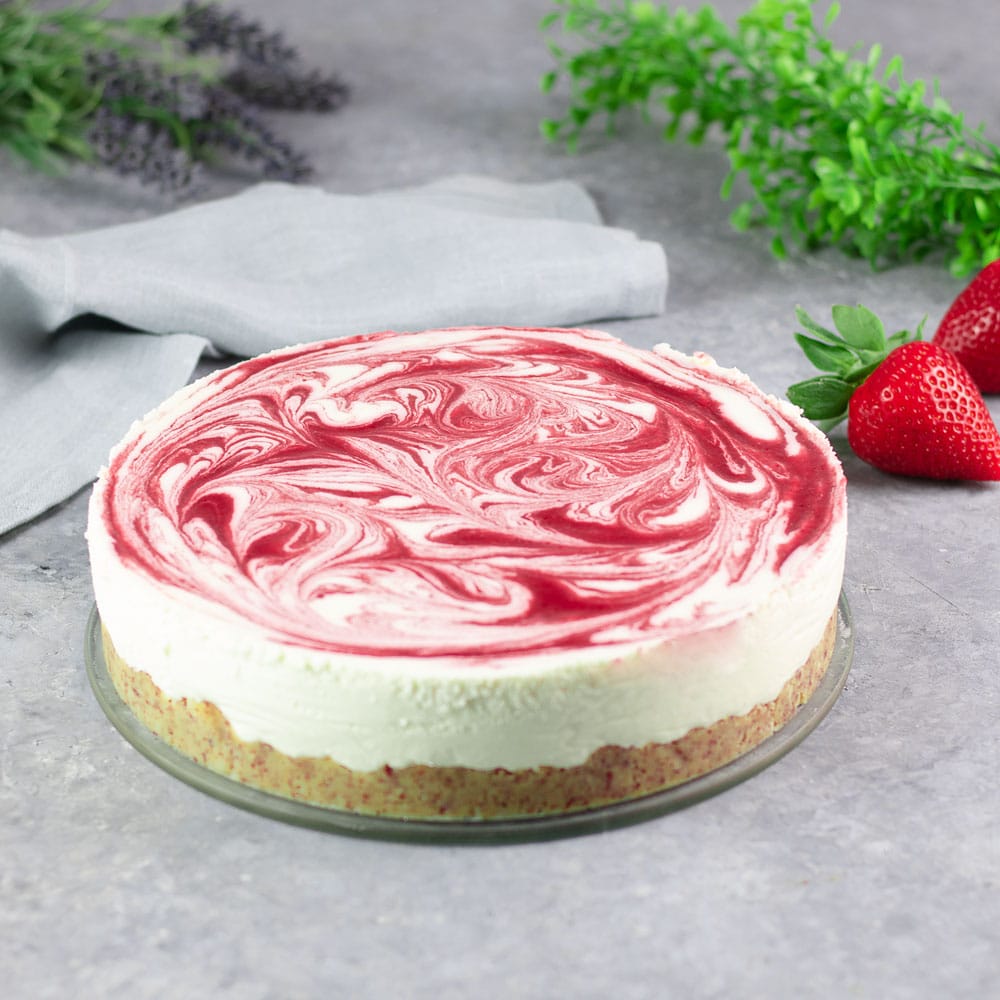 Low Carb White-Chocolate-Strawberry-Cheesecake