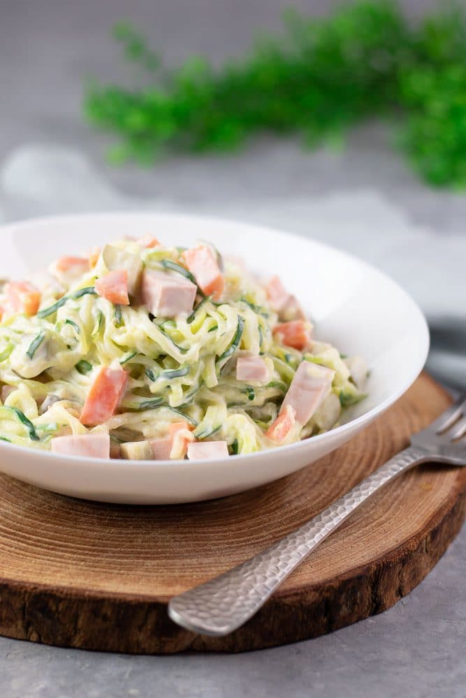 Low Carb Nudelsalat