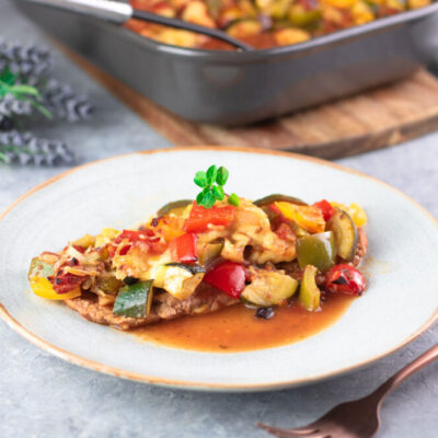 Das ratatouille-schnitzel ist ein leckeres Low Carb Hauptgericht. Das Rezept ist einfach zu kochen und schmeckt fabelhaft