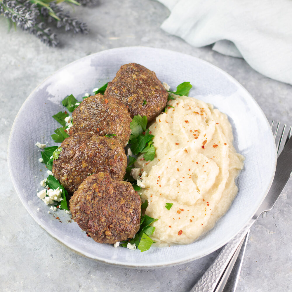 Orientalische Low Carb Frikadellen mit Blumenkohl-Püree