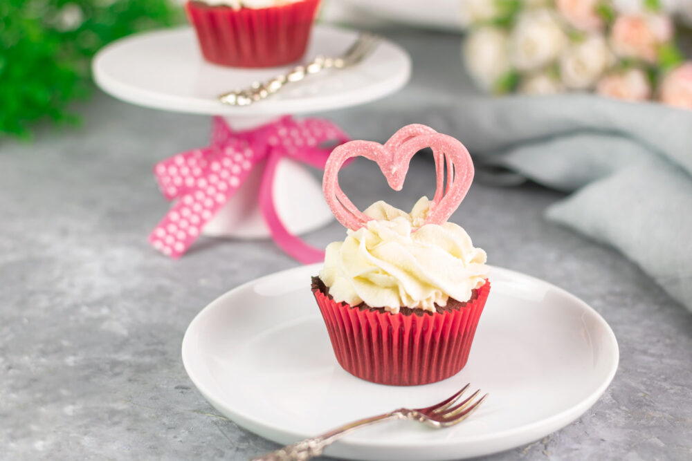 Low Carb Red-Velvet-Cupcakes perfekt für Valentinstag