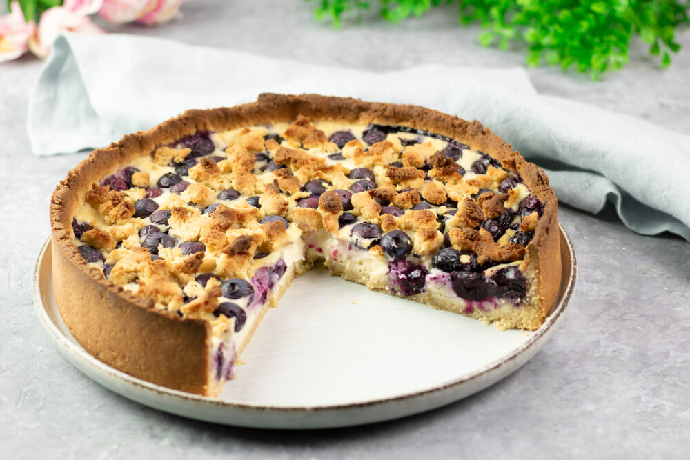 Low Carb Pudding-Kuchen mit Heidelbeeren