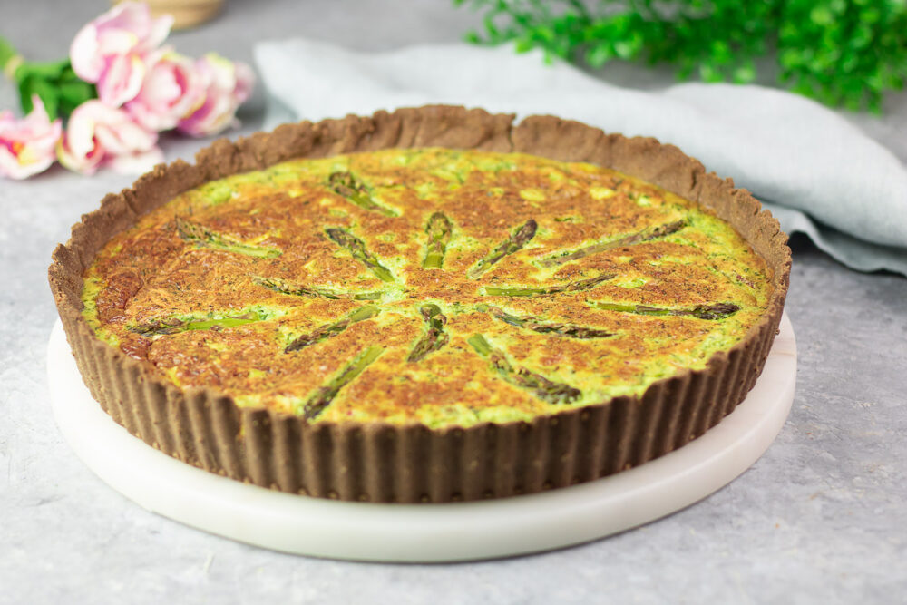 Die Spargel-Bärlauch-Quiche ist perfekt für den Frühling und auch noch lecker und gesund