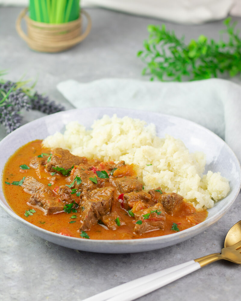 Rinder-Curry für jeden Anlass. Gesund, lecker ohne Kohlenhydrate!