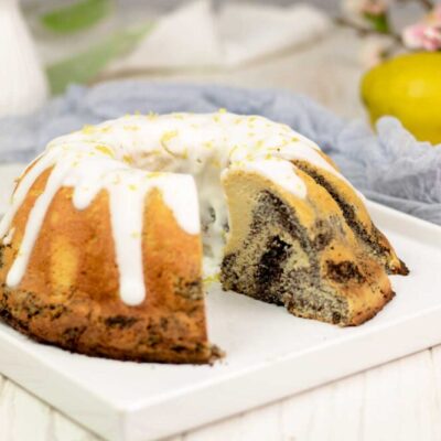 Zitronen-Ingwer-Kuchen mit Mohn