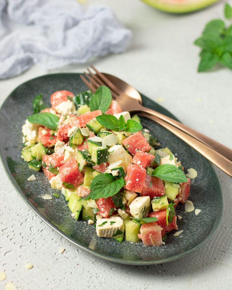 Gurken-Melonen-Salat | Erfrischend frisch für den Sommer!