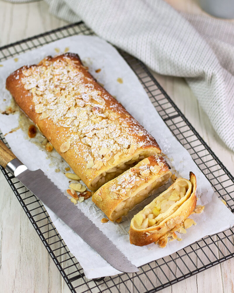 Apfelstrudel ohne Zucker und ohne Gluten