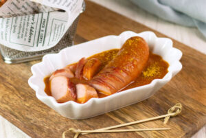 Diese Currywurst ist Low Carb, glutenfrei und super lecker.