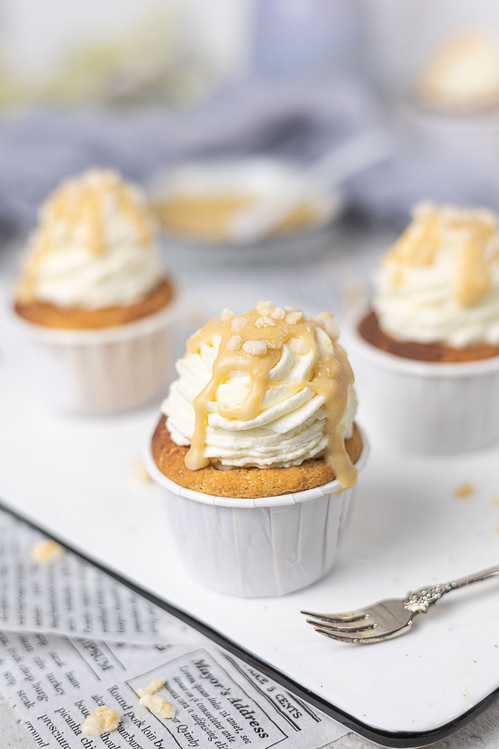 Zuckerfreie Low Carb Cupcakes mit Karamell