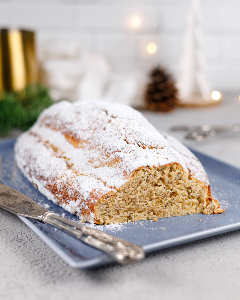 Keto Mandelstollen