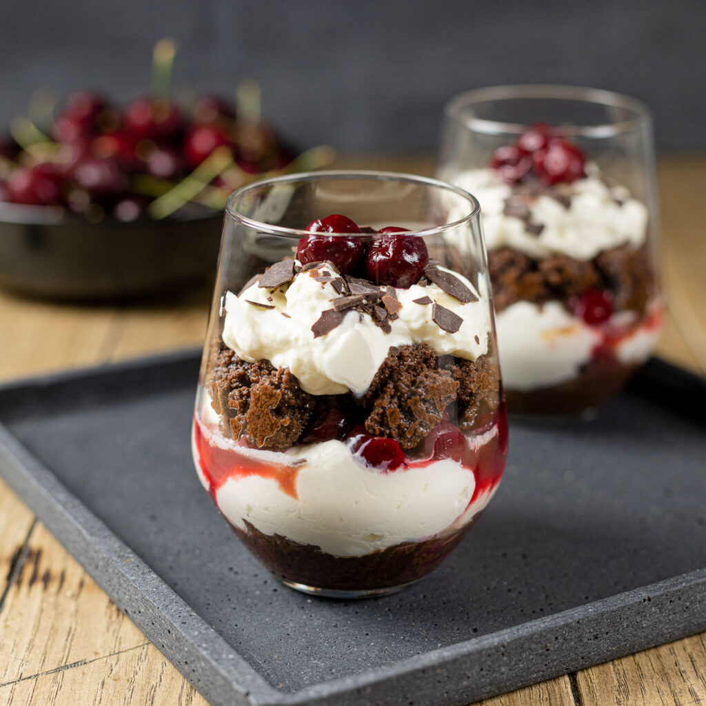 Low Carb Weihnachtsrezepte - Schwarzwälder Kirschdessert