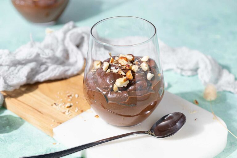 Low Carb Schoko-Avocado-Pudding