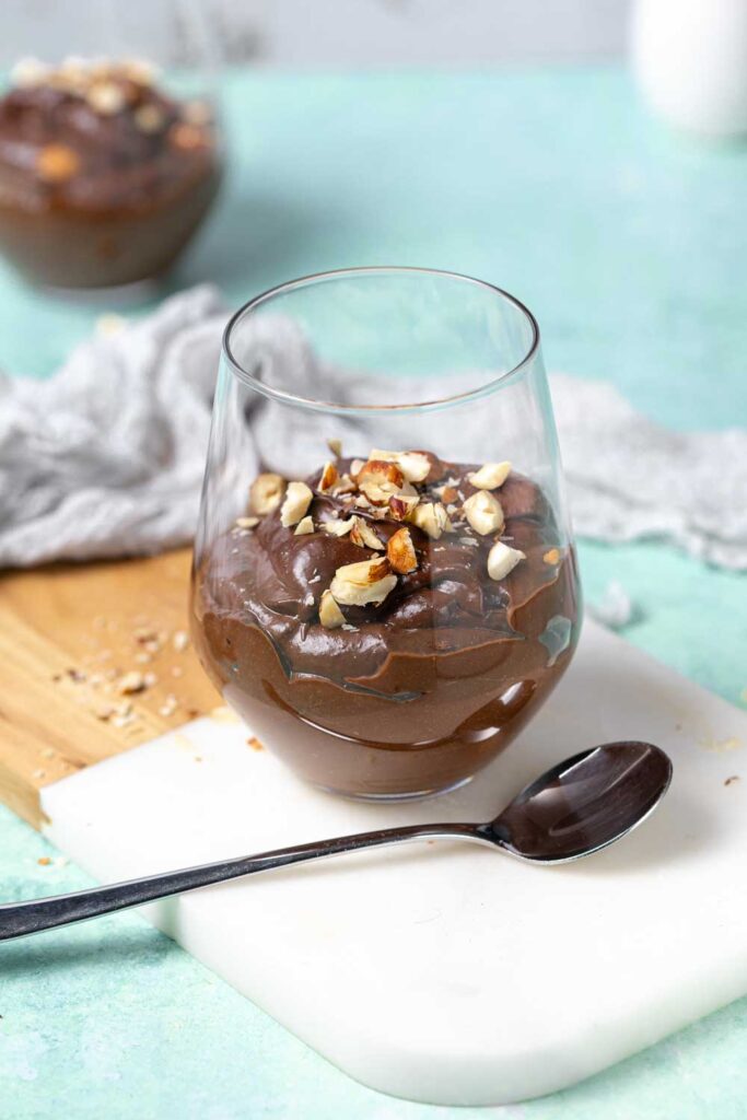 Veganer Schoko-Avocado-Pudding