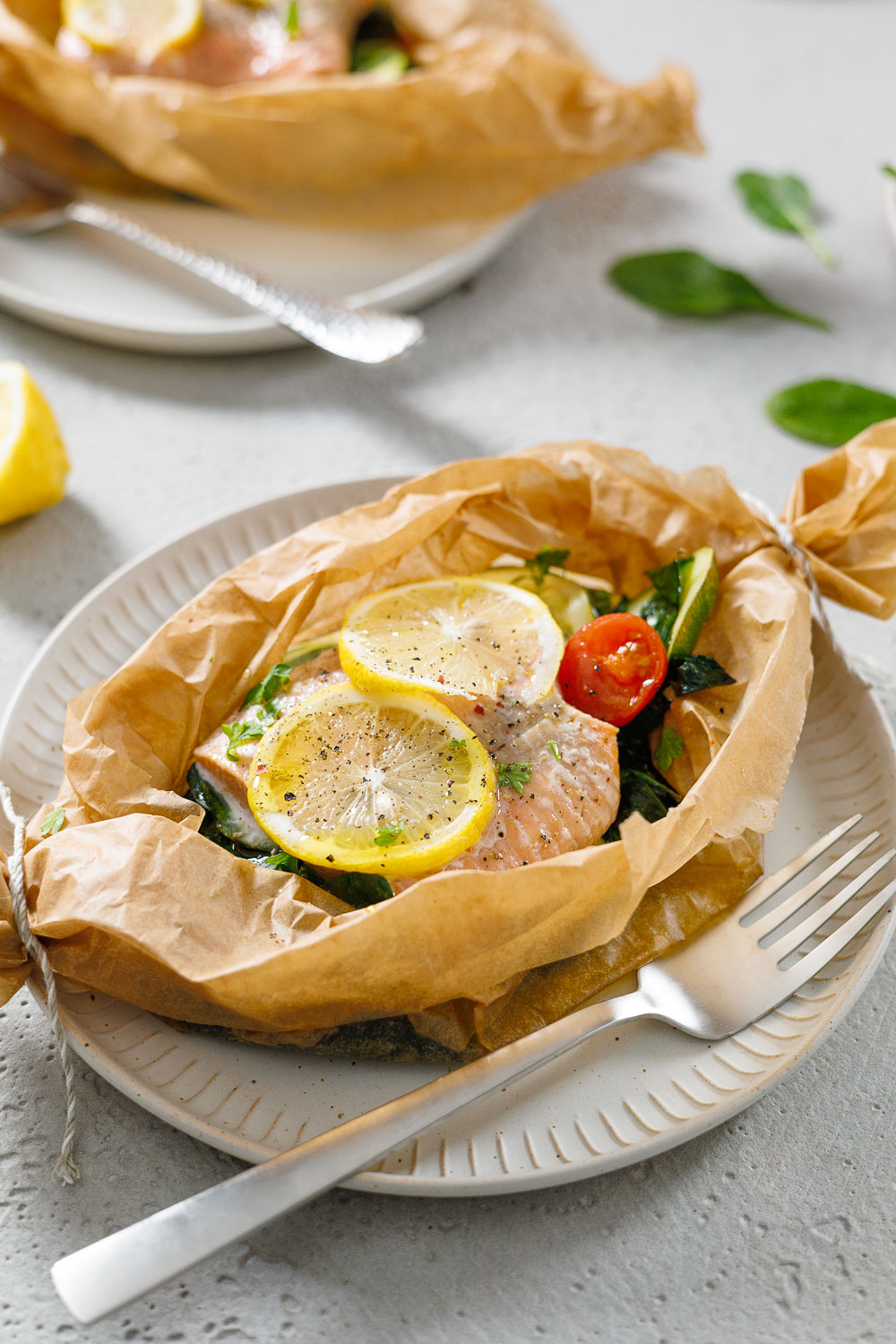 Gesunde Ernährung kann so einfach sein: Keto Lachspäckchen