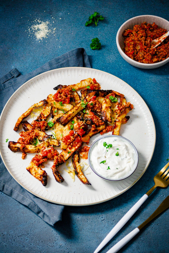 Gemüse-Fries mit Veggie Bolognese