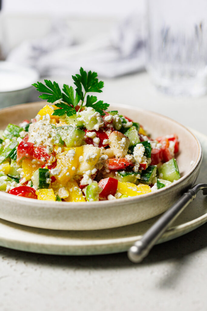 Einfach toller Low Carb Hüttenkäse-Salat