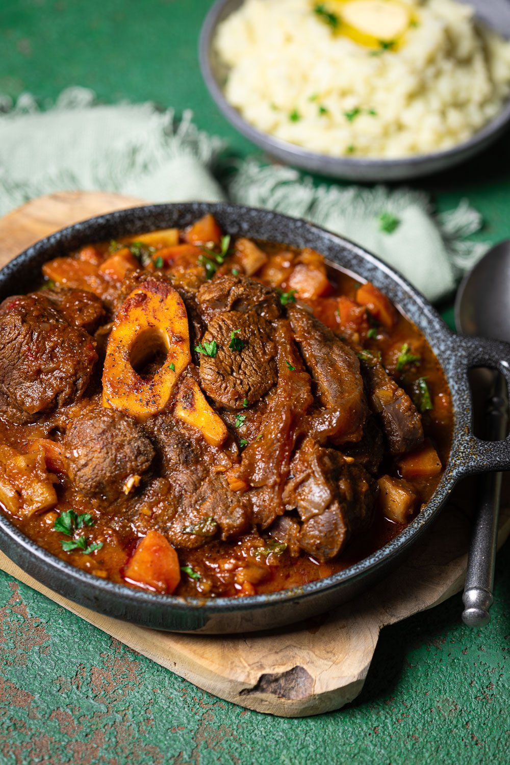 Ossobuco - Geschmorte Beinscheibe mit Blumenkohlpüree