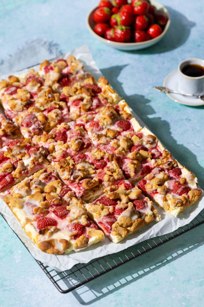 Glutenfreier Erdbeer-Streuselkuchen