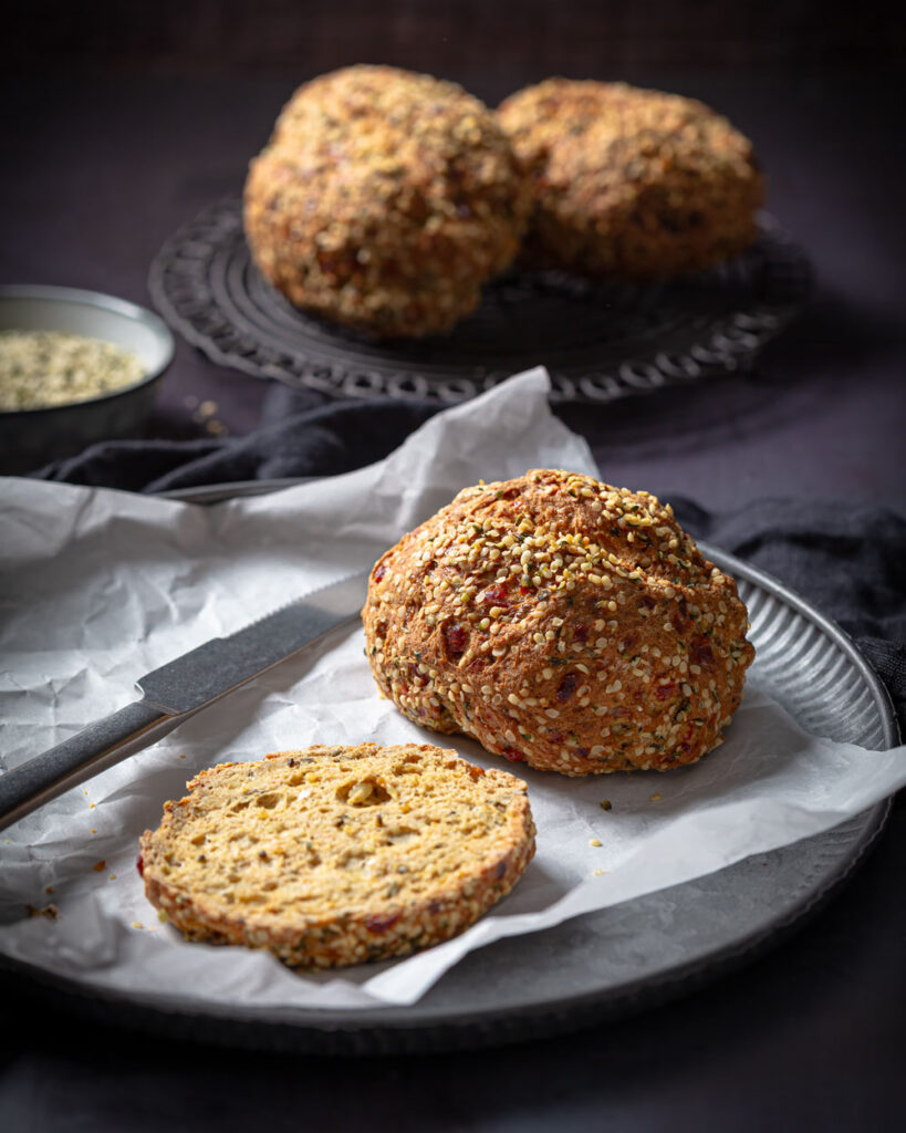 Glutenfreie Hanfsamenbrötchen