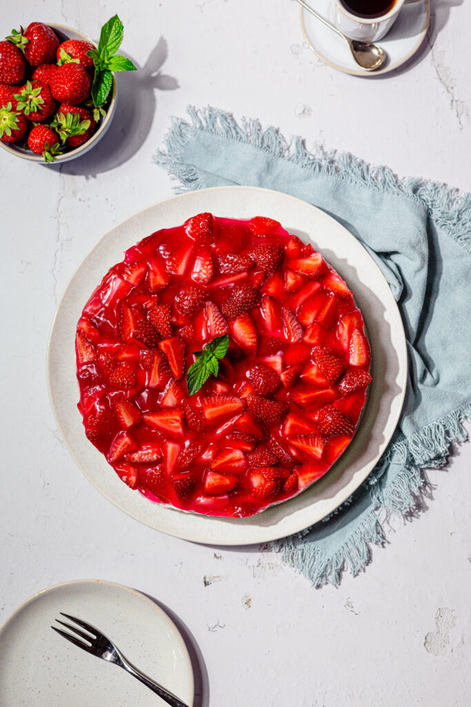 Keto Erdbeerkuchen ohne Backen