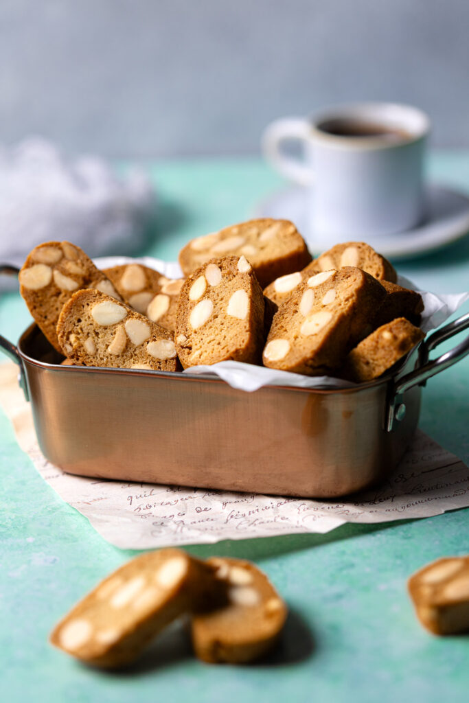 Keto Cantuccini