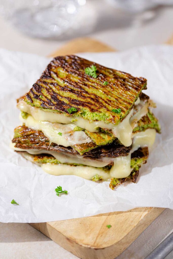 Glutenfreies Brokkoli-Käse-Sandwich