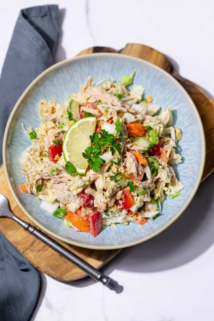 Keto Chinakohl-Hähnchen-Salat