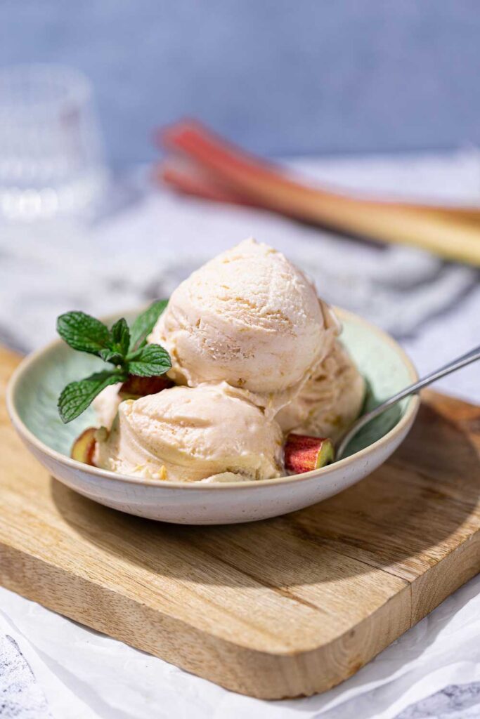 Keto Rhabarber-Eis