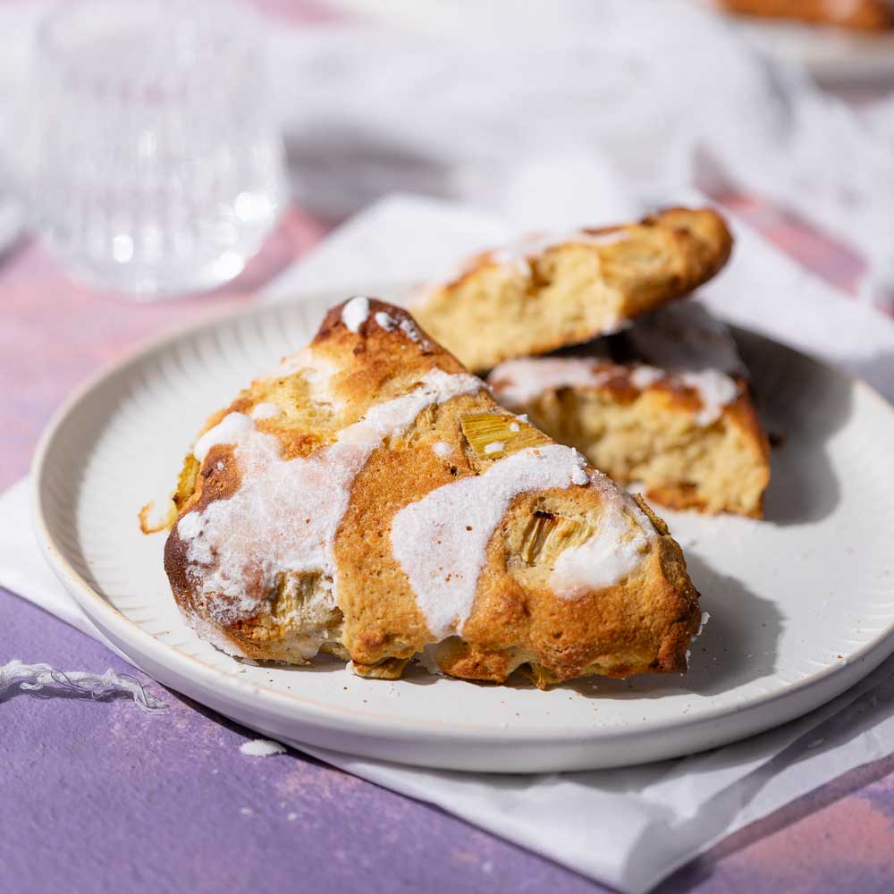 Rhabarber Scones3 3
