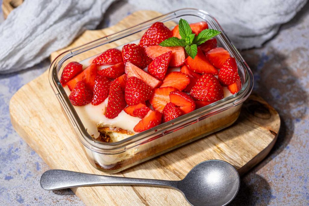 Low Carb Erdbeerkuchen Bowl